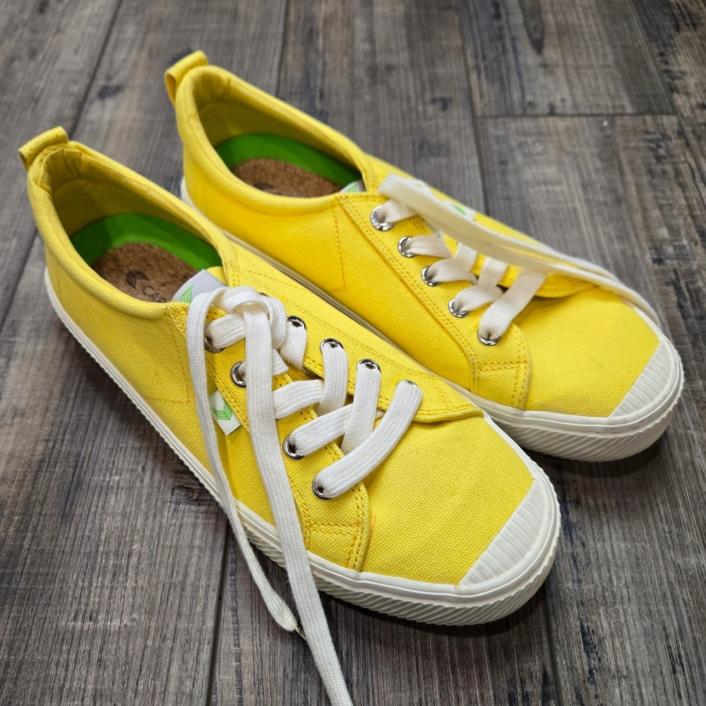 Cariuma OCA Low Yellow Canvas Sneakers‎ Shoes Womens 8.5 Mens 7 Casual